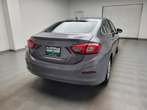 Used 2019 Chevrolet Cruze LT w/ Sun And Sound Package FWD image 7