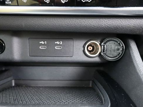 Used 2025 Nissan Rogue SV AWD/4WD image 28