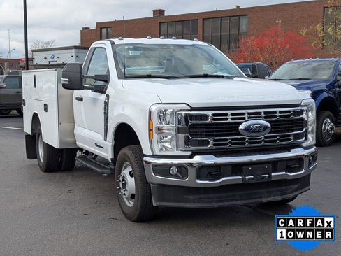 Certified 2025 Ford F350 XL w/ XL Chrome Package image 29