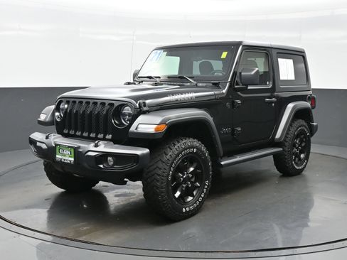 Used 2021 Jeep Wrangler Sport AWD/4WD image 2