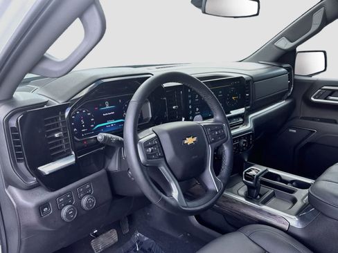 Used 2026 Chevrolet Silverado 1500 LTZ w/ LTZ Premium Package AWD/4WD image 9