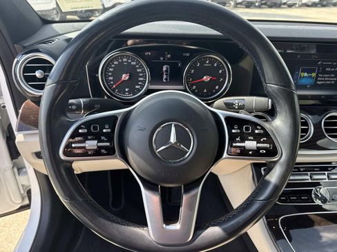 Used 2019 Mercedes-Benz E 300 image 21