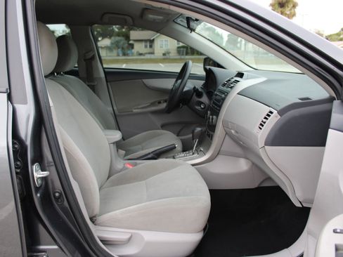 Used 2012 Toyota Corolla LE image 21