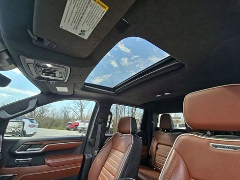 Used 2024 GMC Sierra 1500 Denali Ultimate image 21