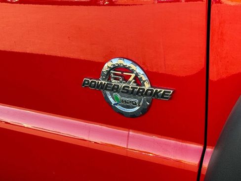 Used 2016 Ford F550 4x4 Regular Cab Super Duty w/ Power Equipment Group image 18
