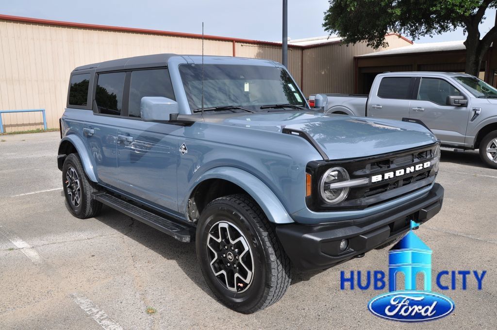 Used 2024 Ford Bronco Outer Banks AWD/4WD image 7