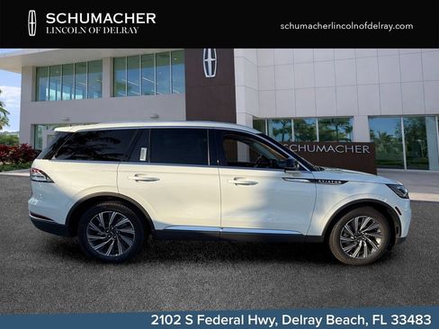New 2026 Lincoln Aviator 2WD image 8