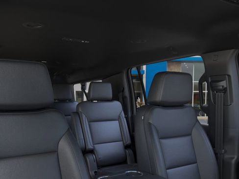 New 2026 Chevrolet Suburban LT image 24