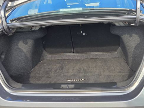Used 2024 Nissan Sentra SV FWD image 15