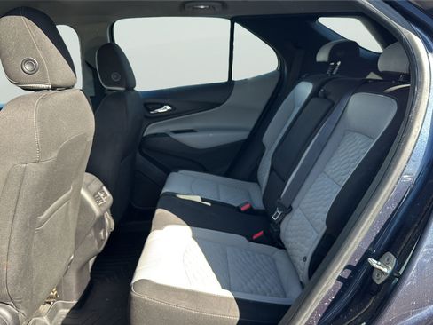 Used 2018 Chevrolet Equinox LS AWD/4WD image 33
