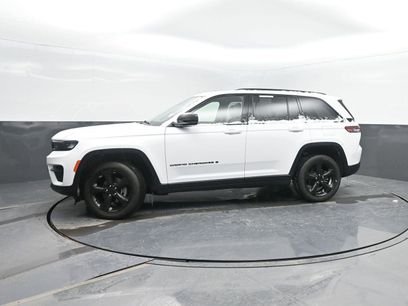 Used 2023 Jeep Grand Cherokee Altitude
