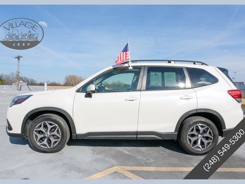 Used 2024 Subaru Forester Premium AWD/4WD image 1