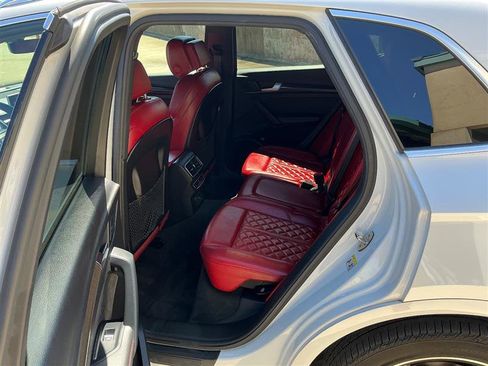 Used 2019 Audi SQ5 Premium Plus AWD/4WD image 33