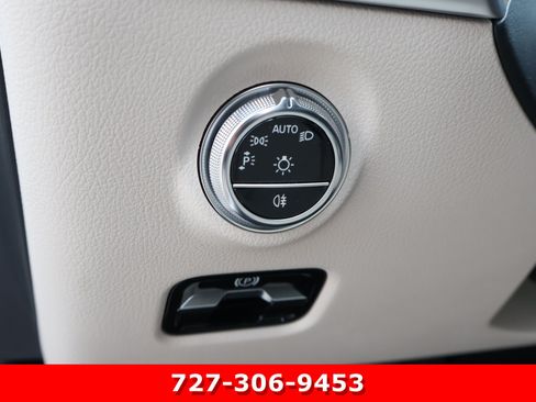 Certified 2023 Mercedes-Benz C 300 Sedan image 22