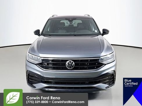 Used 2022 Volkswagen Tiguan SE R-Line image 2