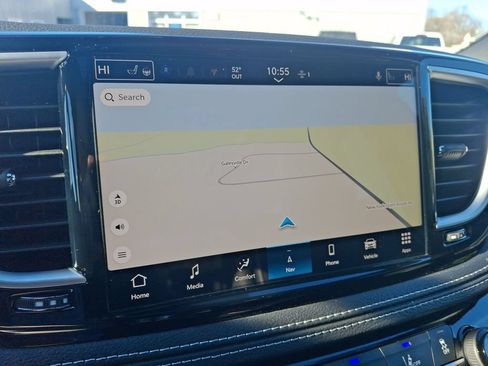 New 2026 Chrysler Pacifica Limited w/ S Appearance Package AWD/4WD image 19