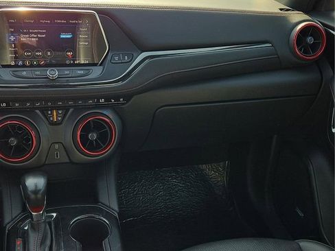 Used 2022 Chevrolet Blazer RS w/ Enhanced Convenience Package FWD image 19