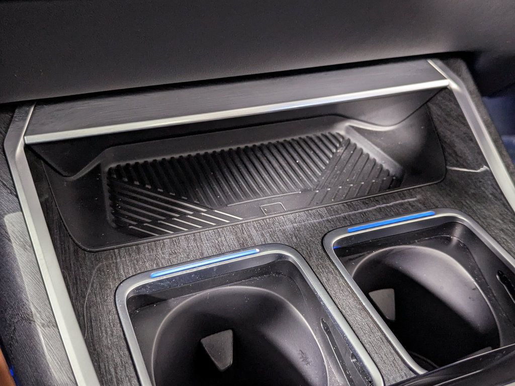Certified 2023 BMW 740i RWD image 41