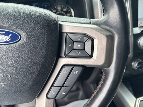 Used 2019 Ford F150 Platinum AWD/4WD image 16