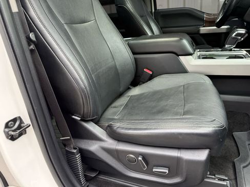 Used 2015 Ford F150 Lariat w/ Equipment Group 502A Luxury AWD/4WD image 7