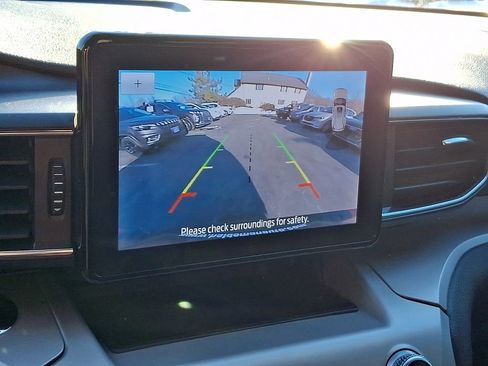 Used 2023 Ford Explorer XLT w/ Equipment Group 202A image 19