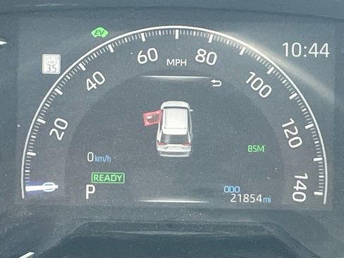 Used 2025 Toyota RAV4 XLE image 14