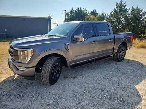 Used 2022 Ford F150 Lariat w/ Equipment Group 502A High AWD/4WD image 8