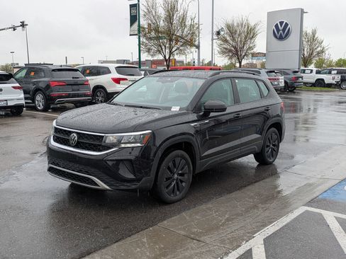 Used 2023 Volkswagen Taos S w/ Driver Assistance Package image 11