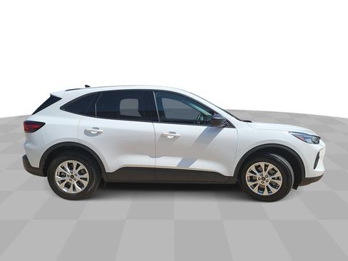Used 2026 Ford Escape Active FWD image 9