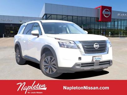 Used 2025 Nissan Pathfinder SV