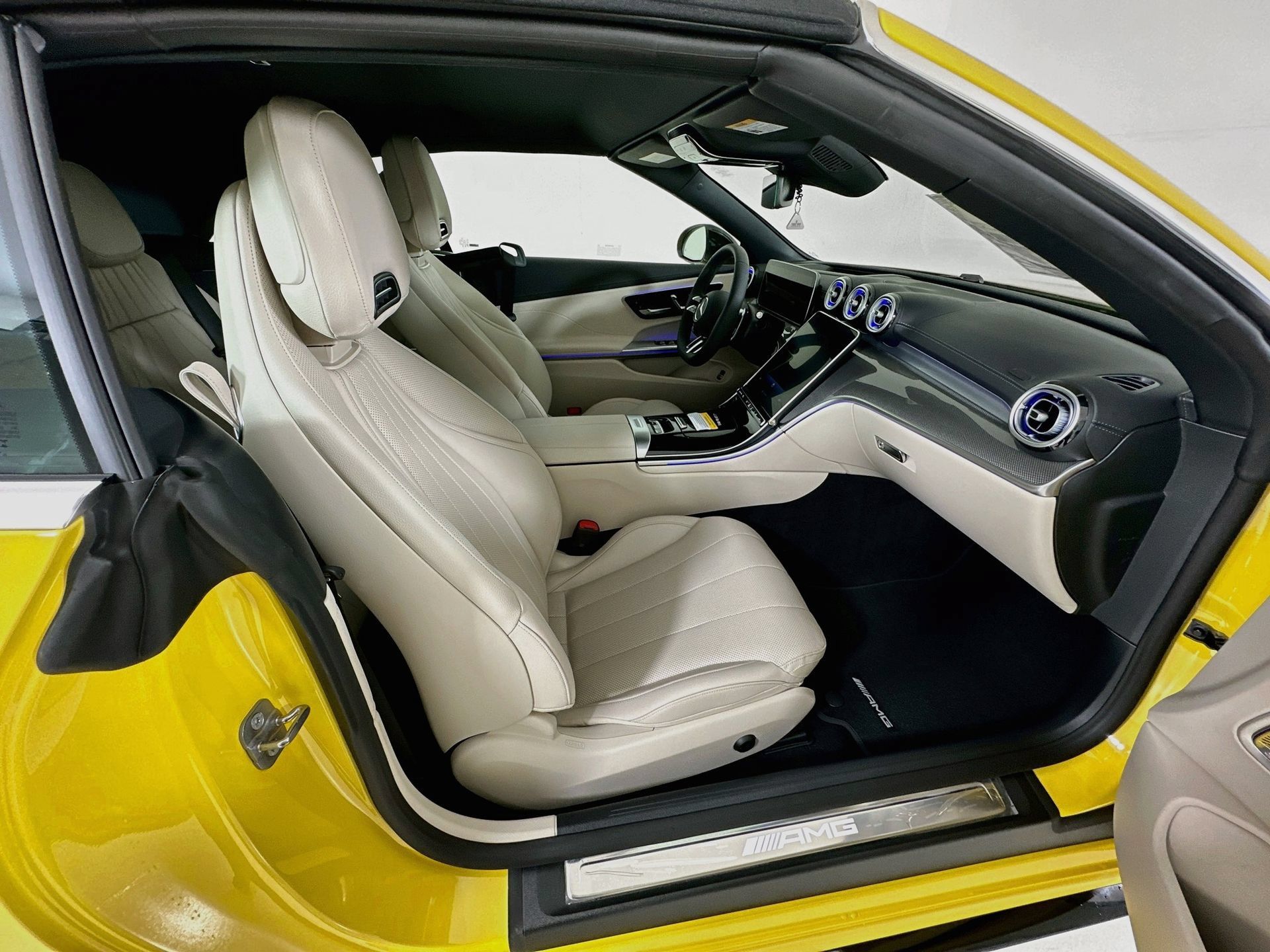 New 2027 Mercedes-Benz CLE 53 AMG 4MATIC Cabriolet image 31
