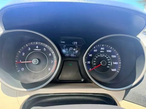 Used 2016 Hyundai Elantra SE FWD image 18