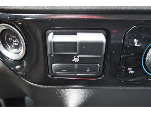 Used 2024 Chevrolet Silverado 1500 LT Trail Boss w/ Convenience Package II AWD/4WD image 30