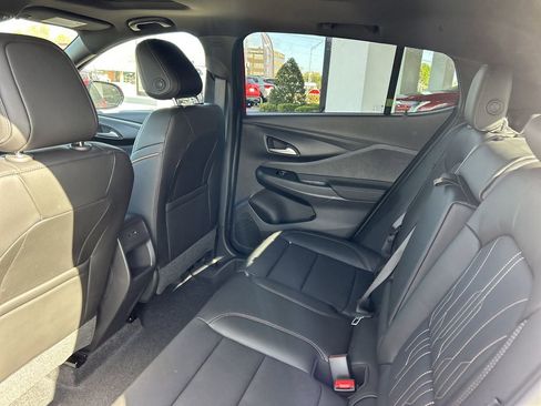 New 2026 Buick Envista Avenir FWD image 17