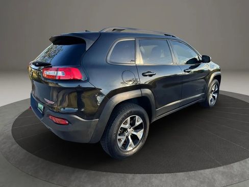Used 2016 Jeep Cherokee Trailhawk w/ Comfort/Convenience Group AWD/4WD image 4