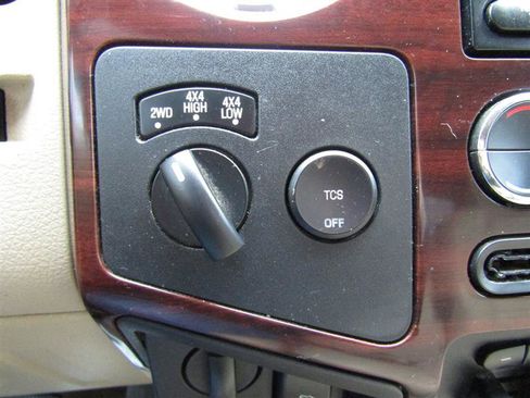 Used 2010 Ford F350 Lariat image 20