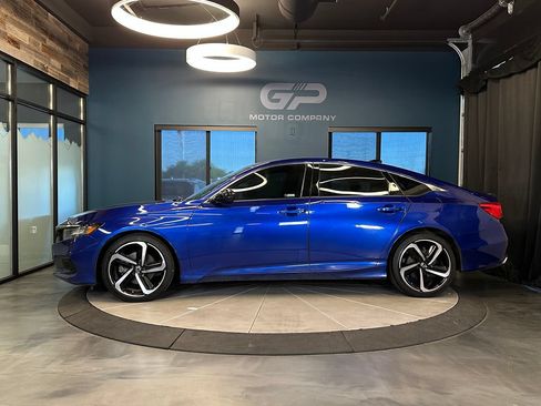 Used 2022 Honda Accord Sport image 6