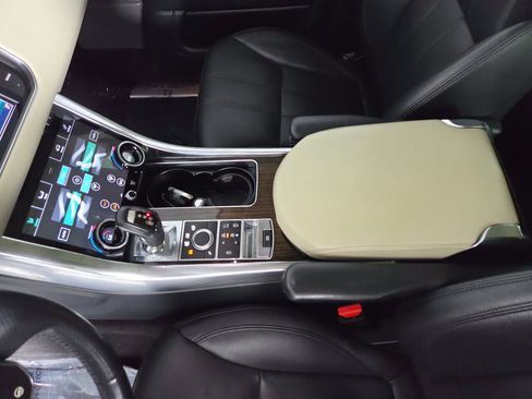Used 2014 Land Rover Range Rover Sport HSE AWD/4WD image 17