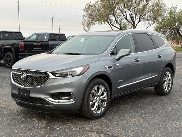 Used 2021 Buick Enclave Avenir w/ Avenir Technology Package FWD image 1