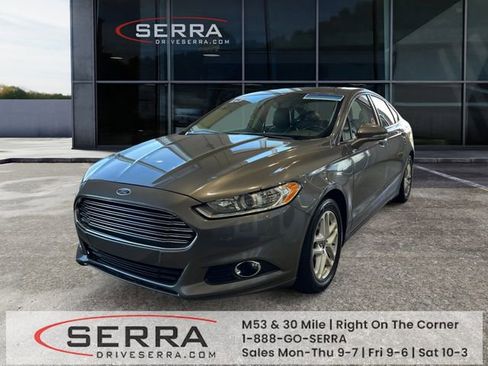 Used 2014 Ford Fusion SE w/ Equipment Group 202A image 1