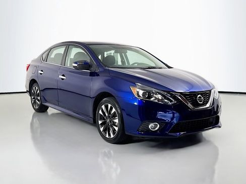 Used 2019 Nissan Sentra SR FWD image 3
