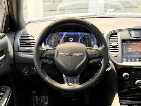 Used 2019 Chrysler 300 S w/ S Model Appearance Package RWD image 30