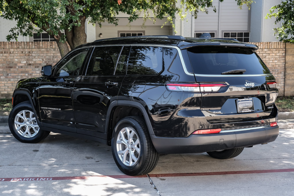 Used 2023 Jeep Grand Cherokee L Limited AWD/4WD image 20