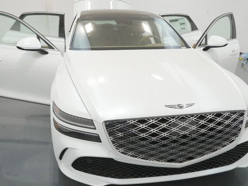 Used 2025 Genesis G80 2.5T Advanced image 38