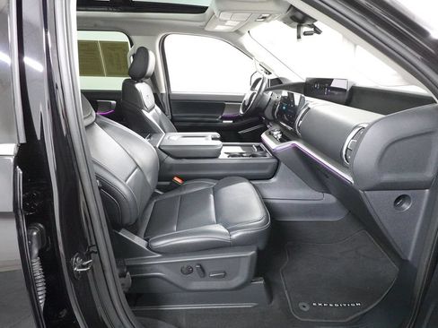 Certified 2025 Ford Expedition Platinum AWD/4WD image 46