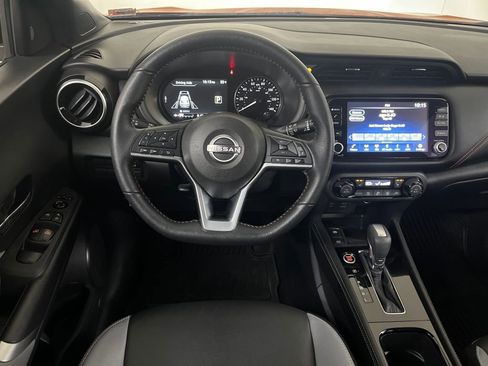 Used 2023 Nissan Kicks SR w/ SR Premium Package image 32