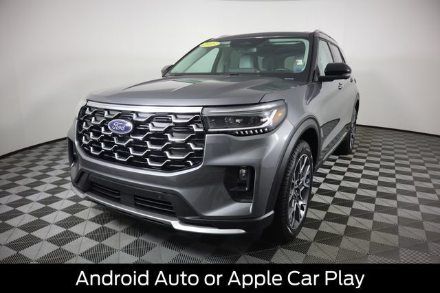Certified 2025 Ford Explorer Platinum w/ Ultimate Package AWD/4WD image 9