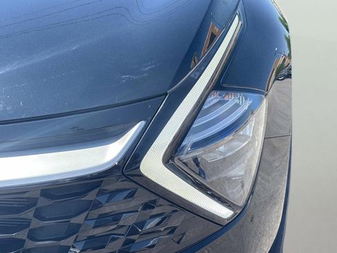 Used 2023 Kia Sportage EX image 33