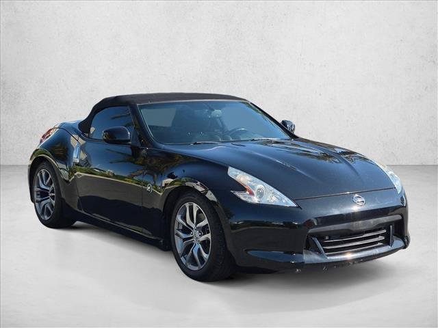Used 2011 Nissan 370Z Roadster RWD image 3