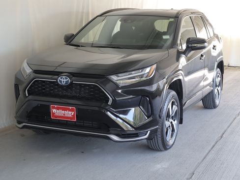 Used 2022 Toyota RAV4 SE AWD/4WD image 22